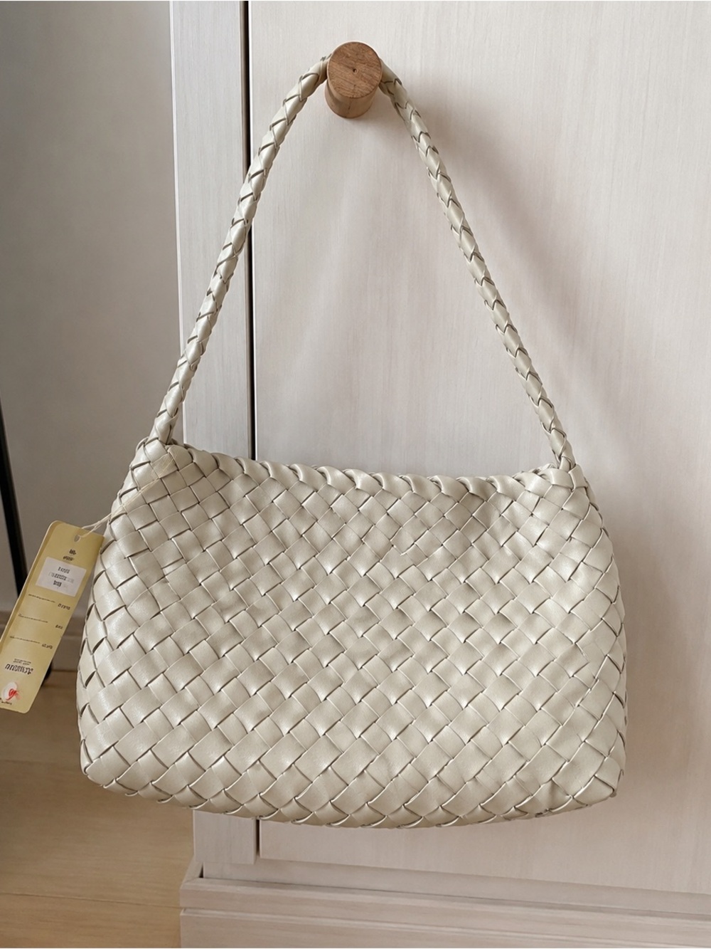 Dragon Diffusion Cream Woven Shoulder Laptop Bag